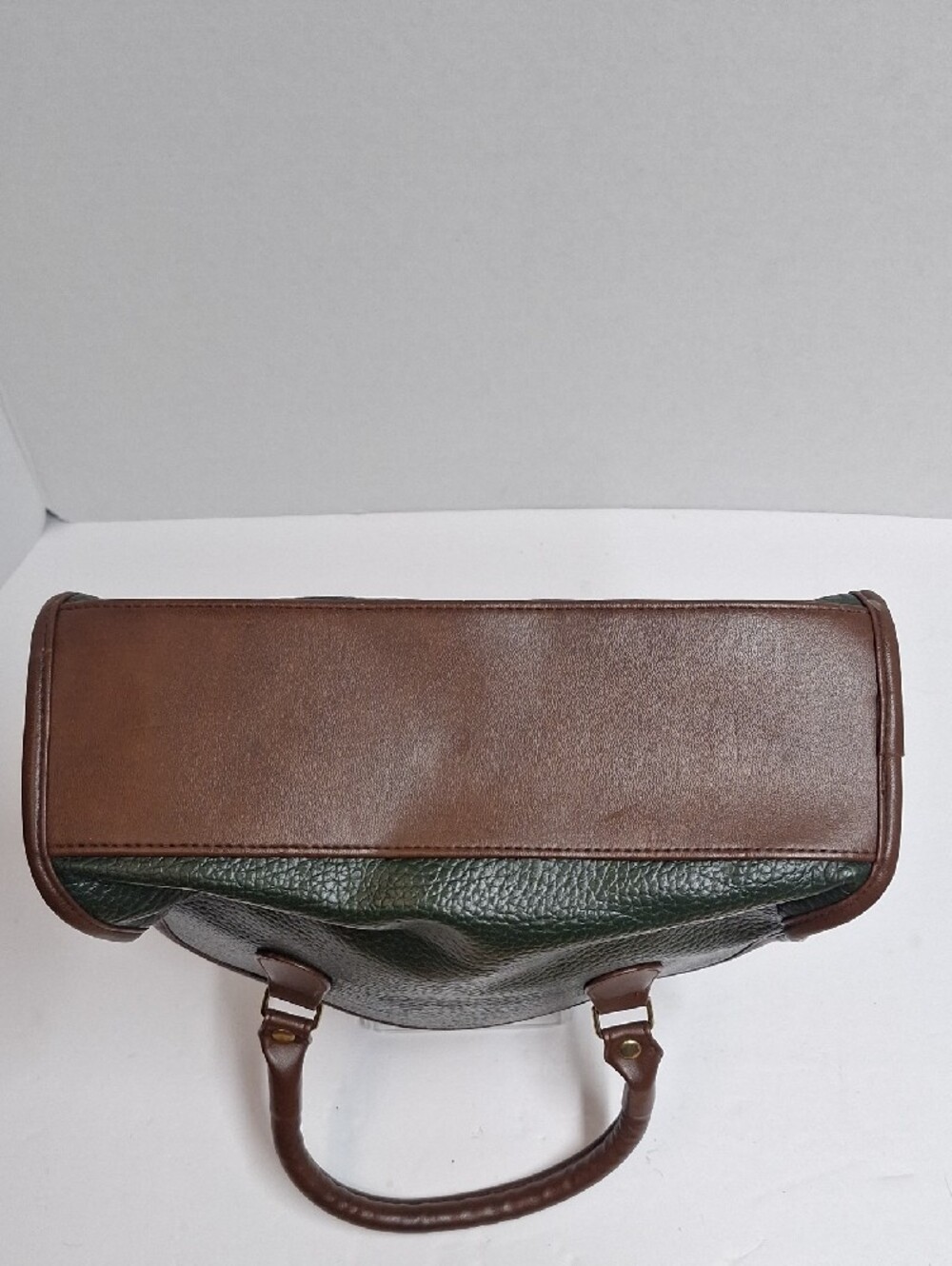 Classic Green and Brown Leather Satchel - Picture 7 of 8